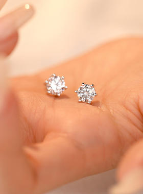 PT999铂金六爪闪钻耳钉轻奢款