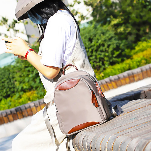 休闲女双肩包撞色百搭简约大容量