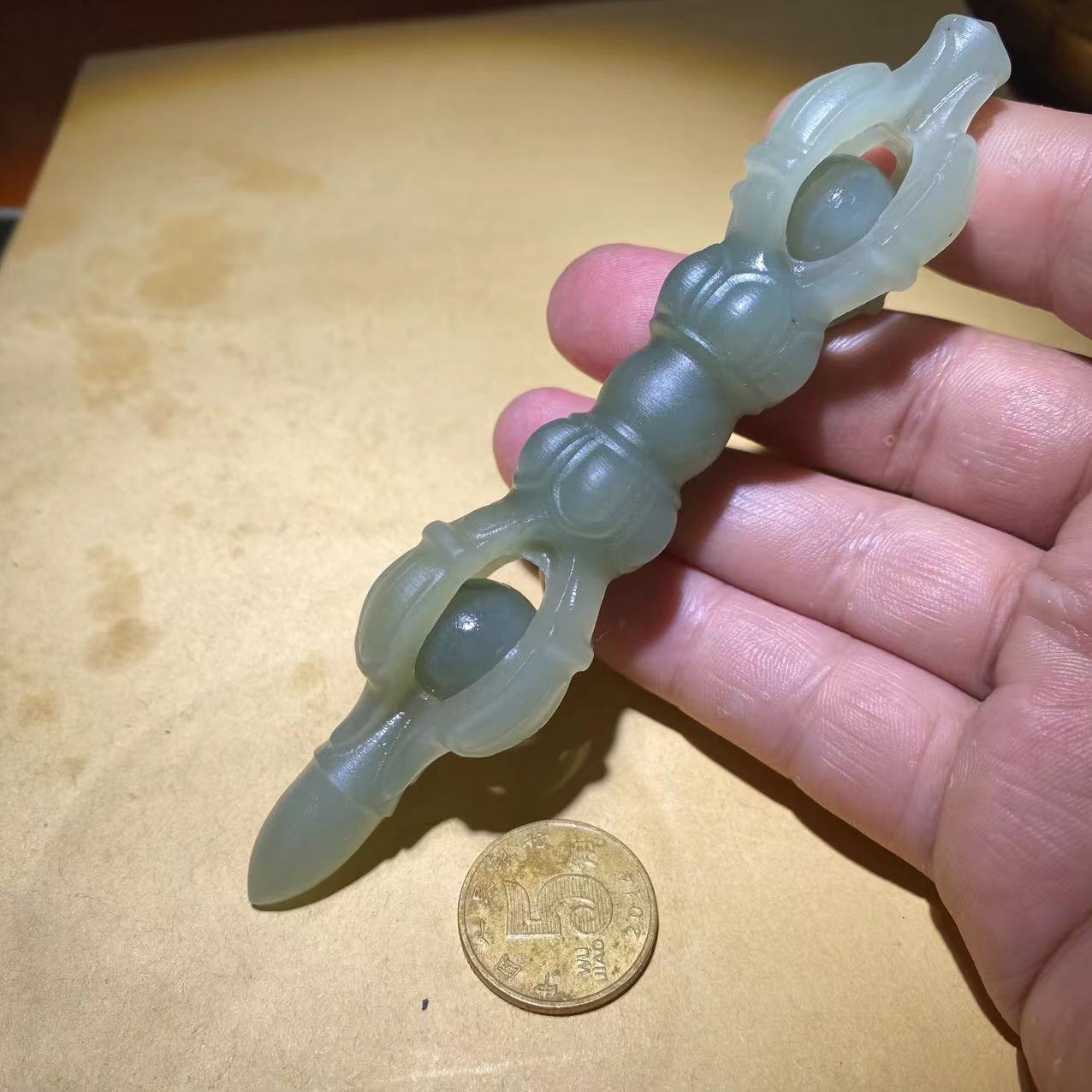 天然和田玉昆仑玉手工雕刻立体镂空降魔杵大挂件小挂饰