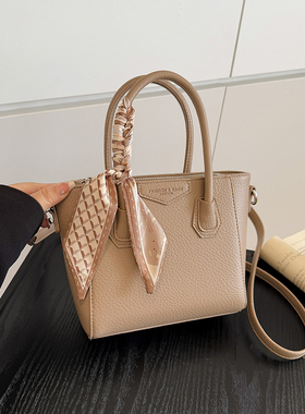 时尚手提小方包女新款2025春夏韩版简约单肩包潮流百搭通勤斜挎包