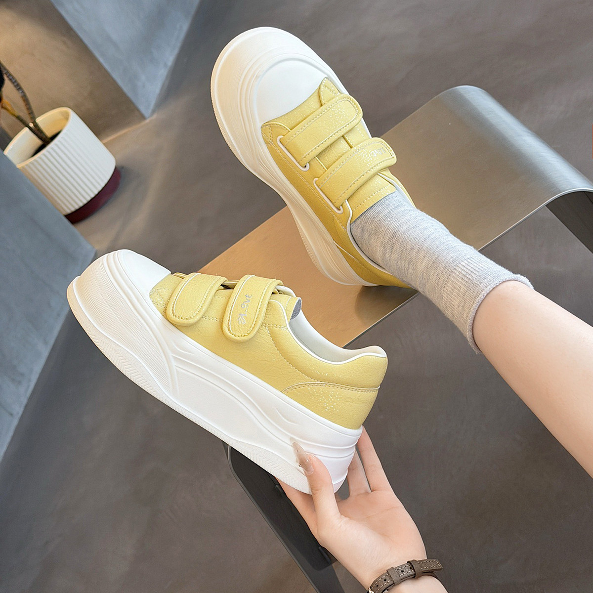 【运费险三包】懒人魔术贴增高厚底小白鞋女真皮学生松糕鞋2026春,女鞋,时尚休闲鞋,淘宝优惠券,粉丝福利购,淘宝优惠卷