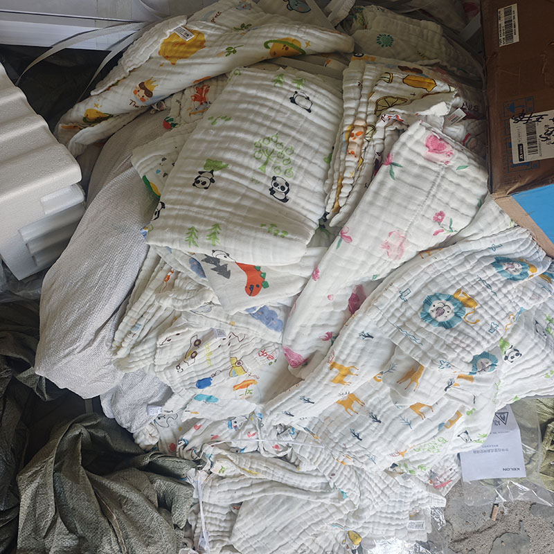 残次品纱布浴巾毛巾处理破烂微瑕尾货二等抹布方巾六层清仓批发