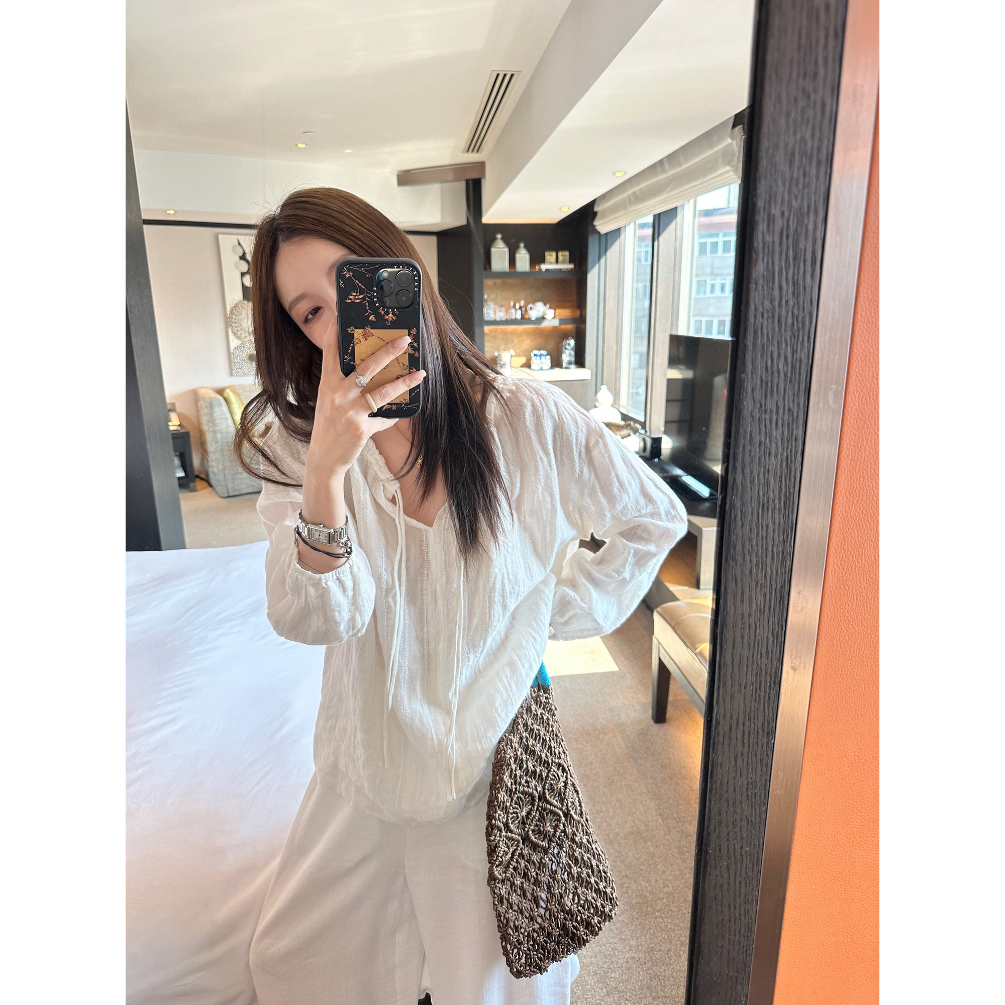 大小姐77 100苎麻清透立体钩花工艺宽松V领显瘦衬衫防晒上衣女