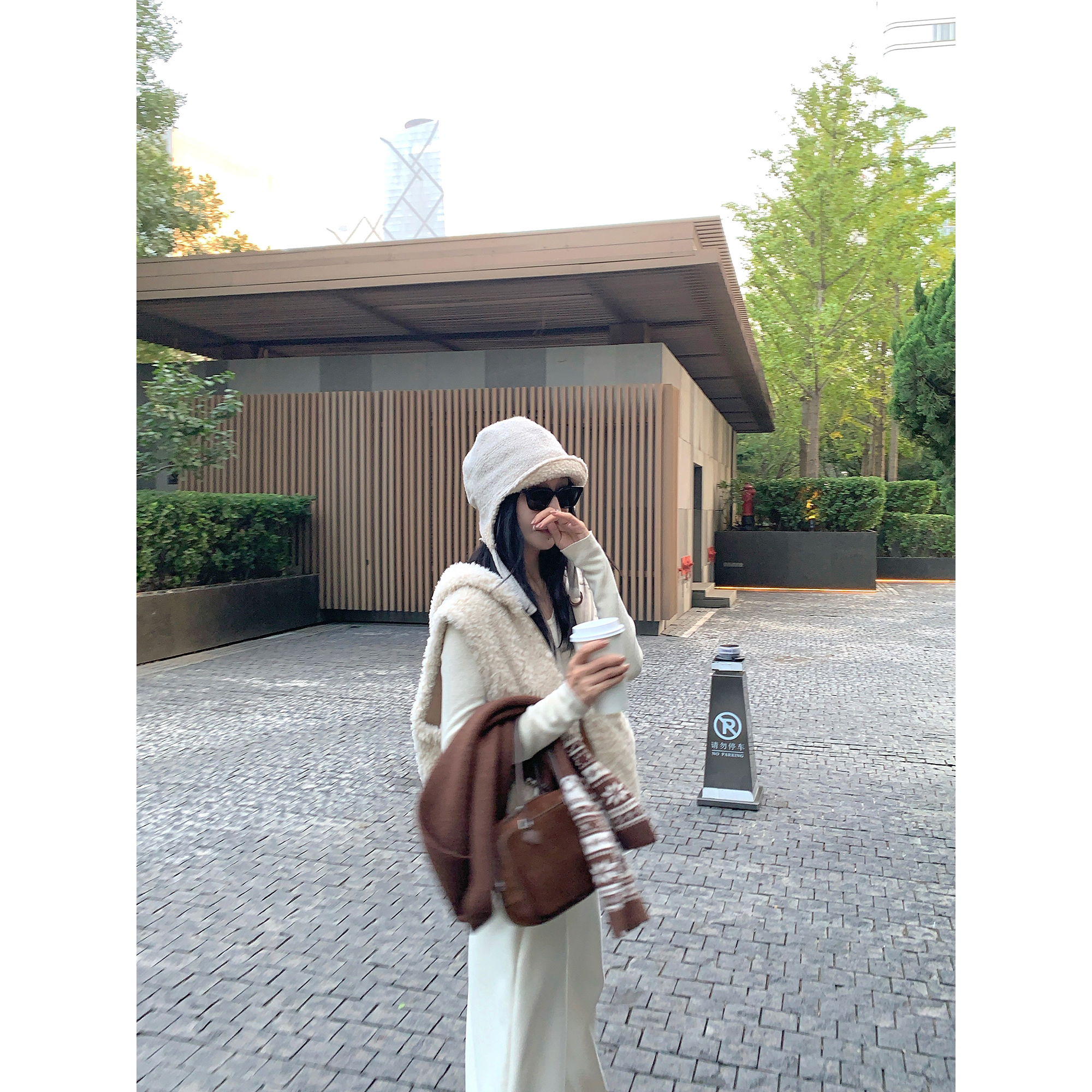 大小姐77 100绵羊毛软乎乎秋冬保暖时髦皮毛一体羊羔毛马甲背心