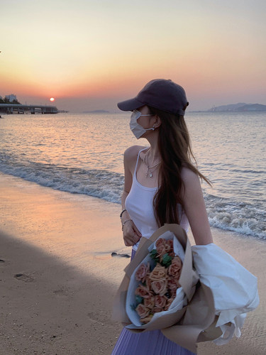 通勤吊带后背交叉打底背心