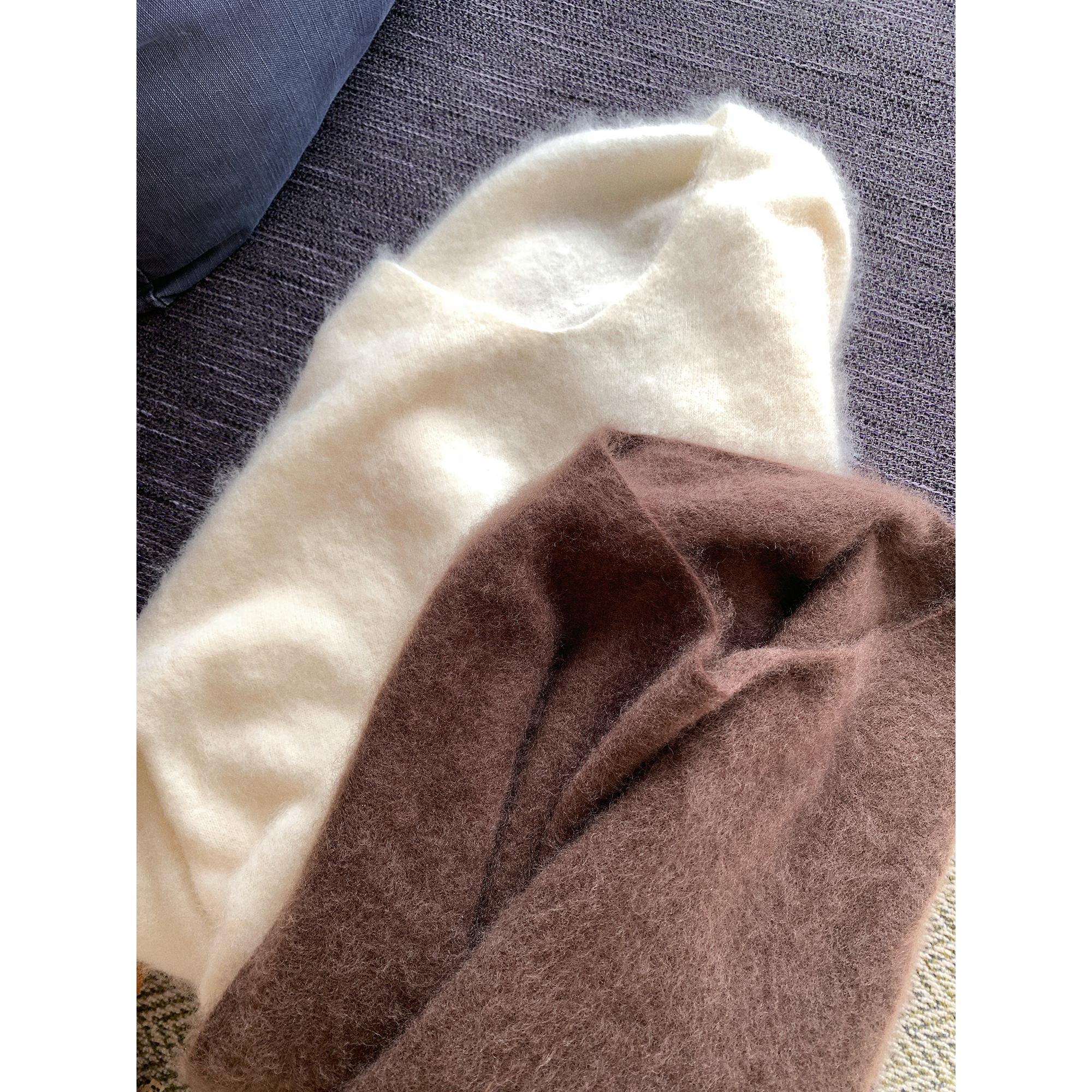 大小姐77 云朵感羊绒羊毛 蓬松柔软V领老钱静奢拉绒毛衣针织上衣