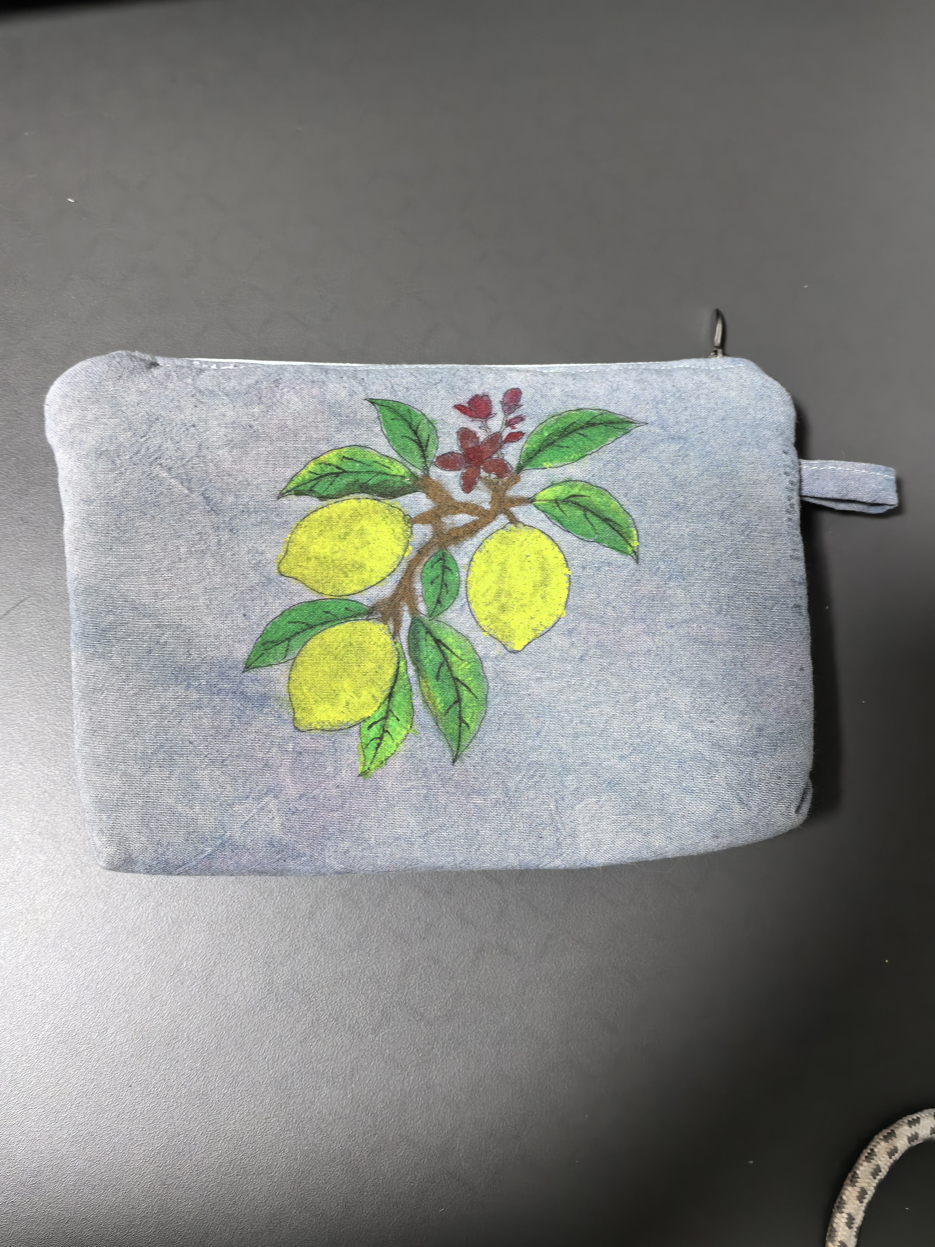 原创手拿包手包手机包遛弯包刺绣手绘风hand bag植物染扎染小方包图片