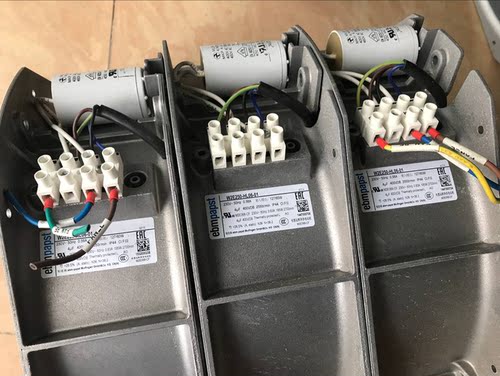W2E250-HL06-01 M2E068-CF 230V德国ebmpapst 耐高温风扇28080