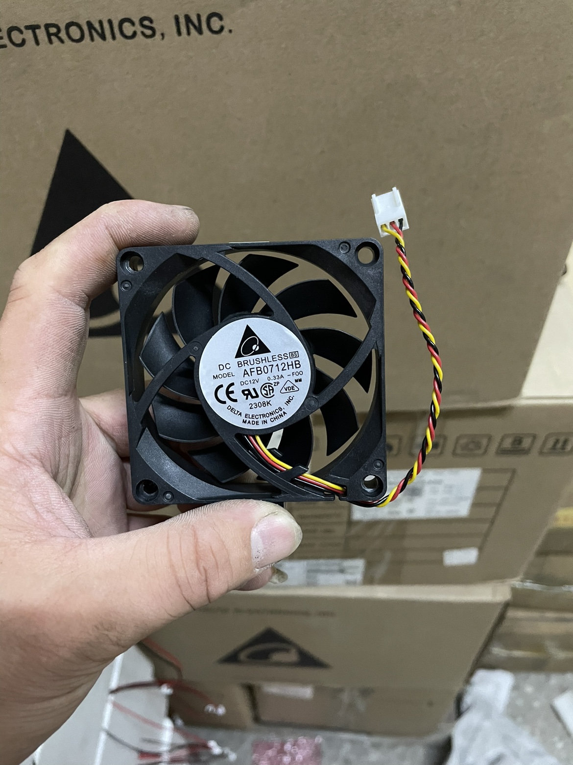 原装台达 AFB0712HHB 0.45A AMD CPU散热器 7015 4针PWM滚珠风扇