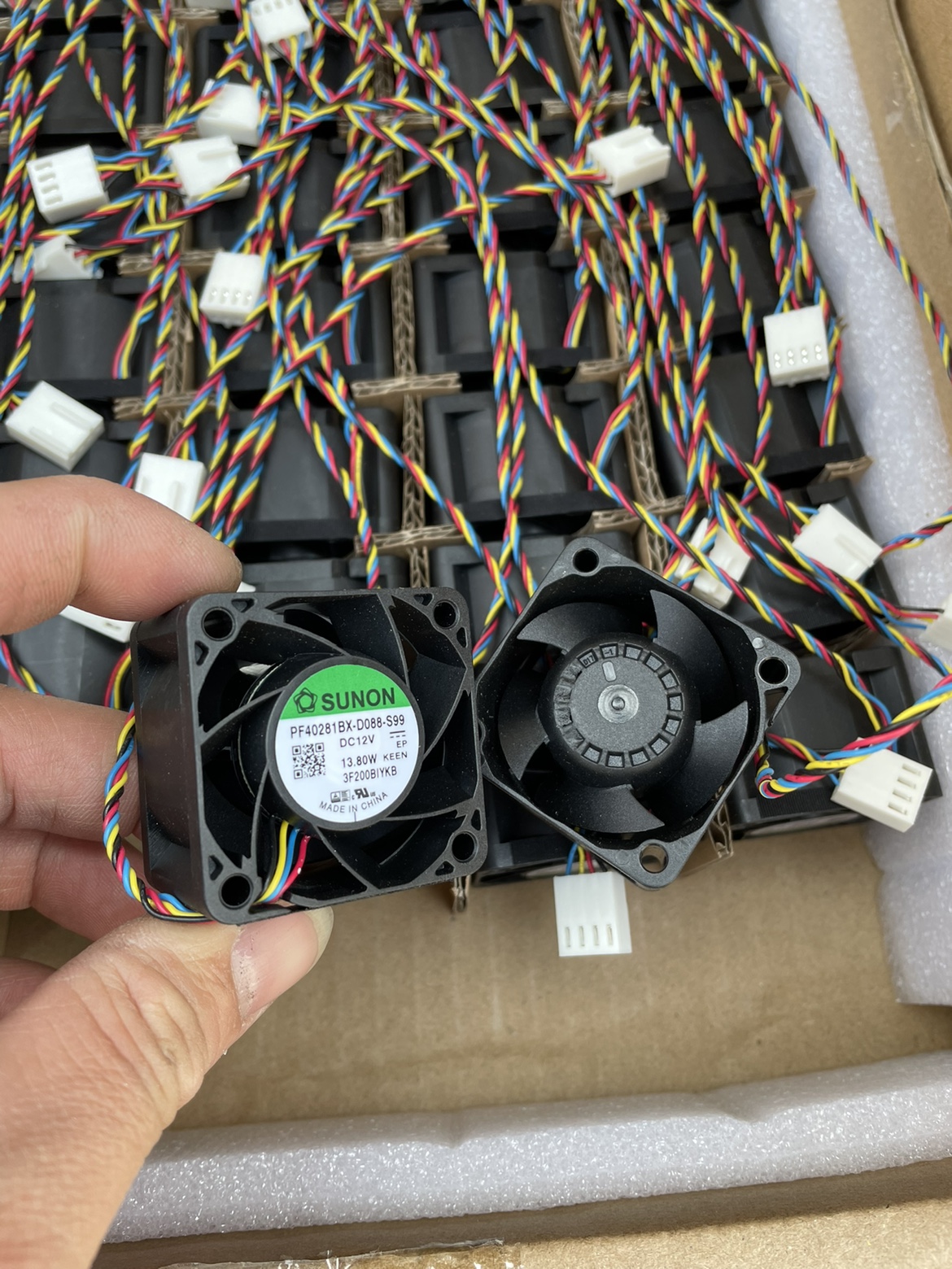 PF40281BX-000C-A99风扇13.8W建准PF40281B1/B2 B3 B4 D086-S99