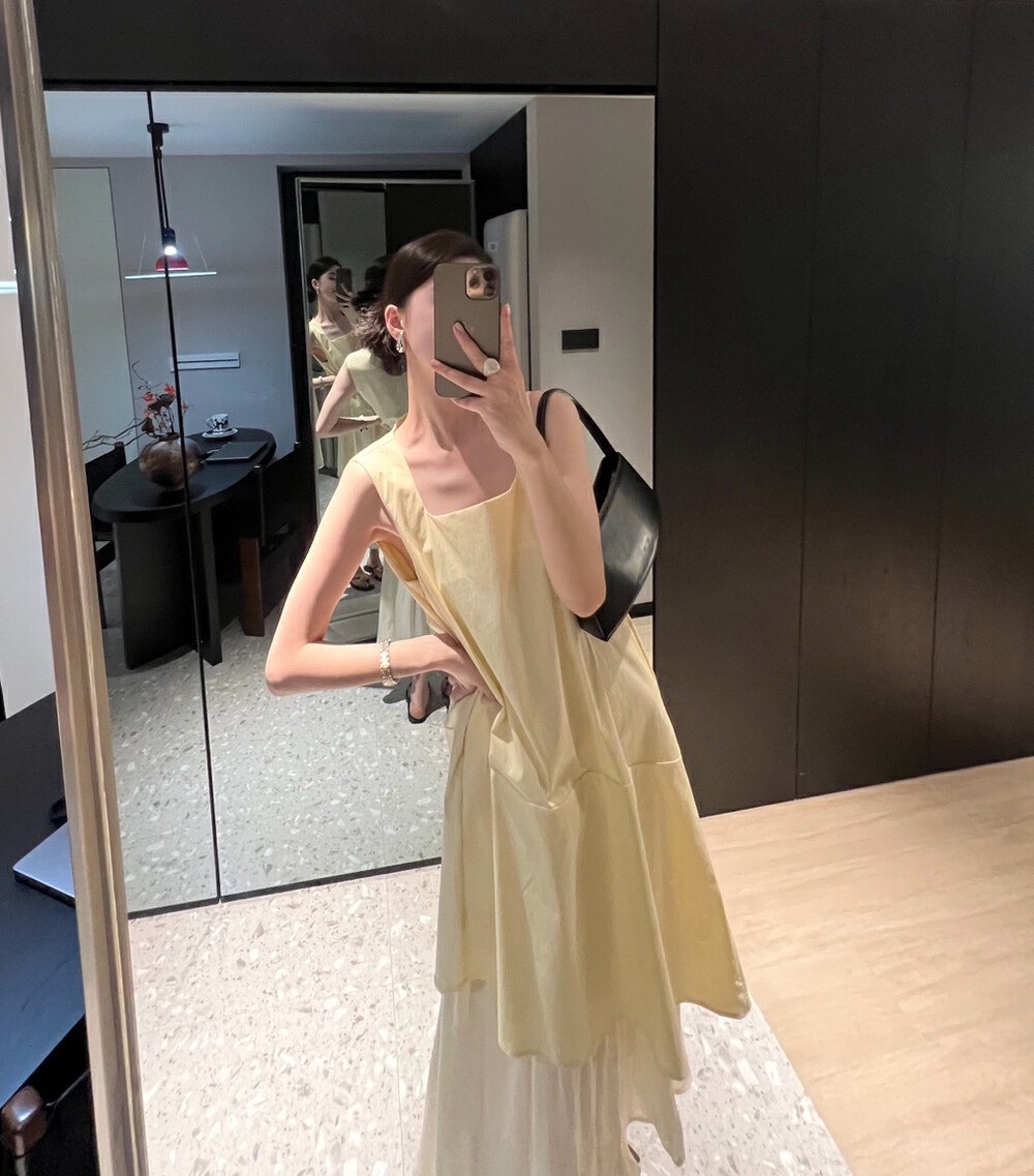 高品质简约气质纯色背心连衣裙