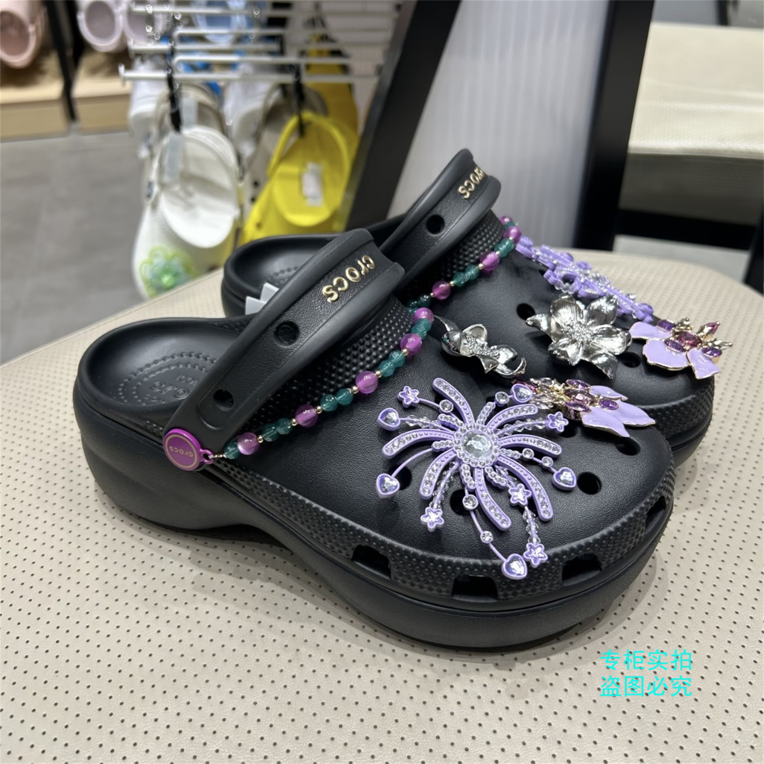 crocs卡骆驰白鹿同款经典云朵厚底夏日华焰沙滩洞洞鞋 214113-001图片
