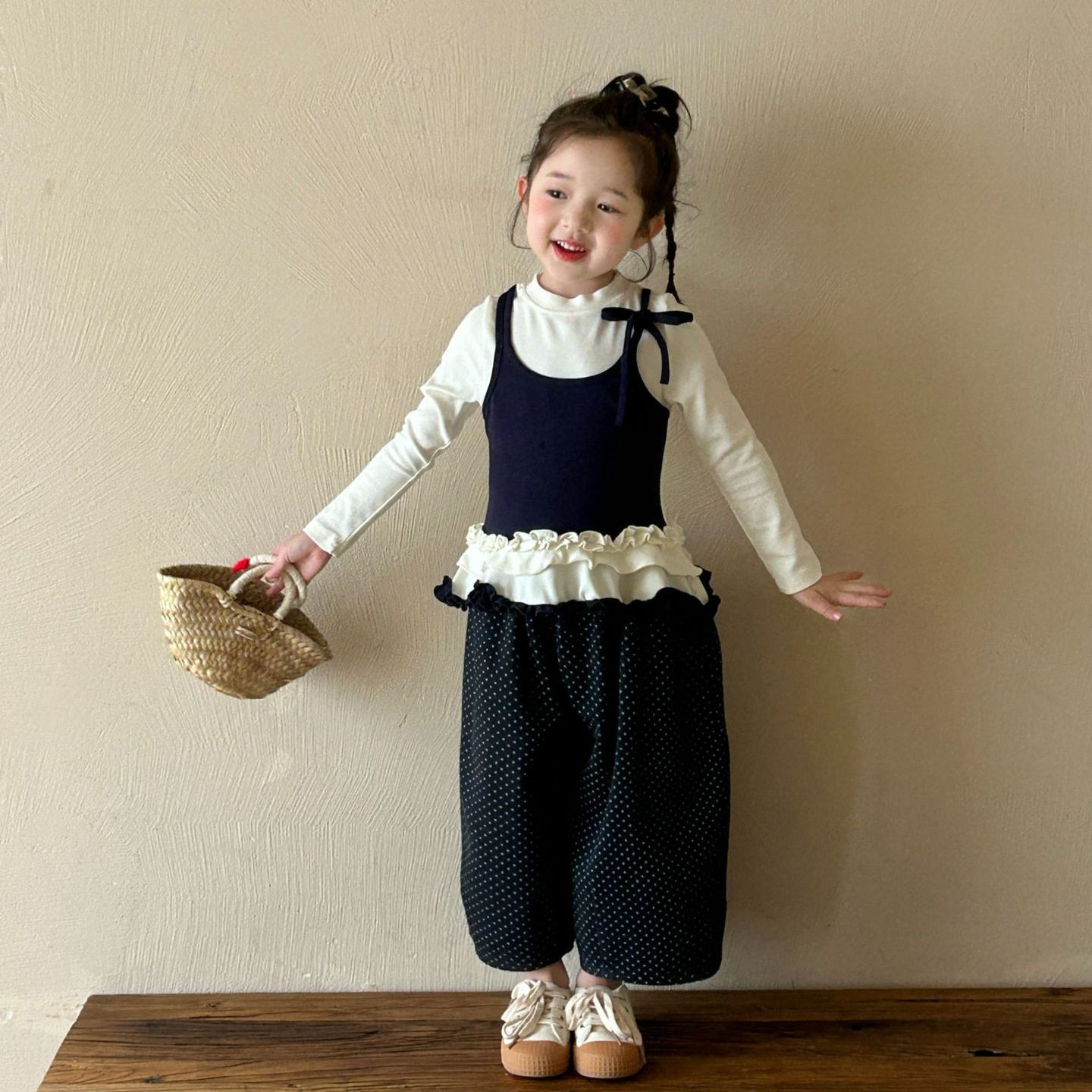 2025秋季新款童装 韩版童装 女童芭蕾风花边吊带假两件T恤 打底衫