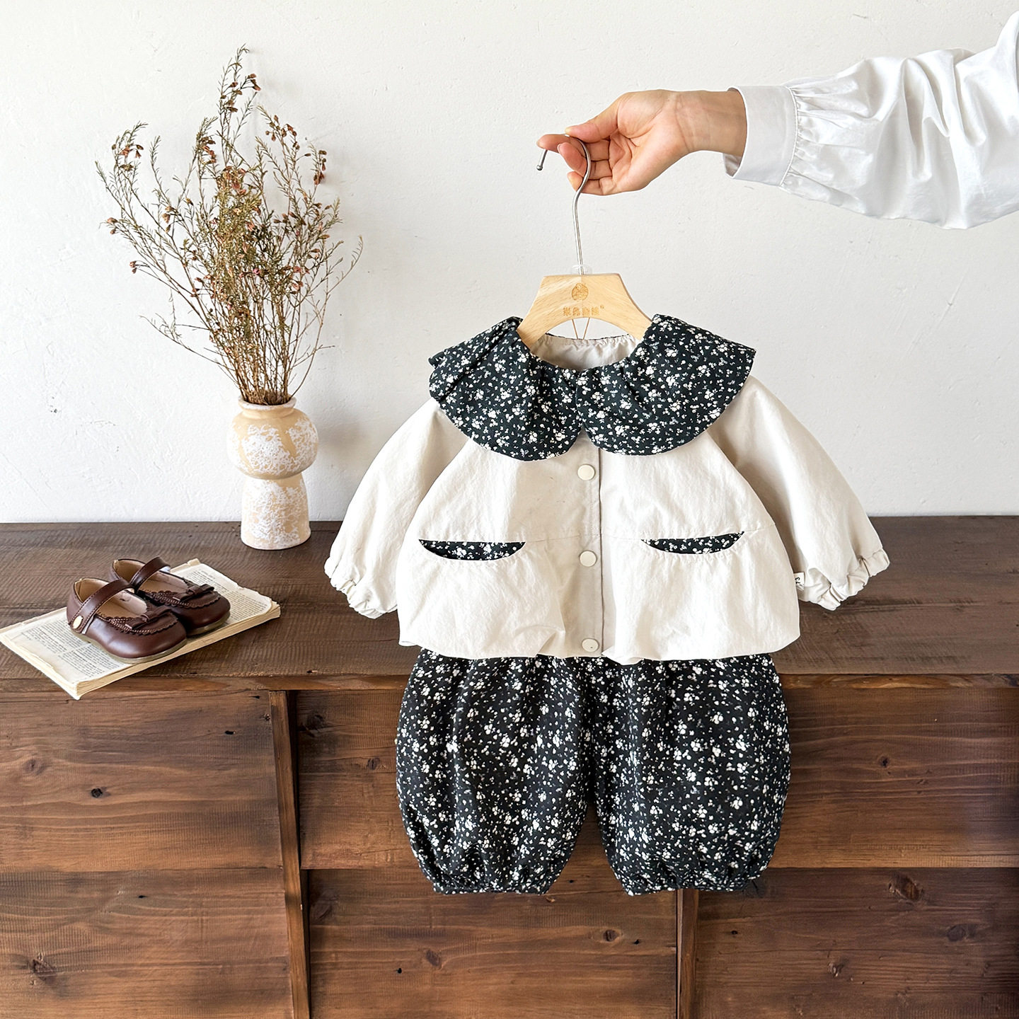 婴儿衣服秋装女宝宝套装新款外套洋气婴幼儿春秋季韩版女孩两件套