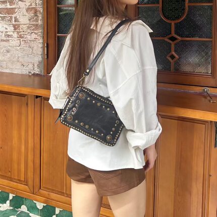 2026新款头层牛皮柳钉迷你手机包百塔斜挎包小众设计感女包
