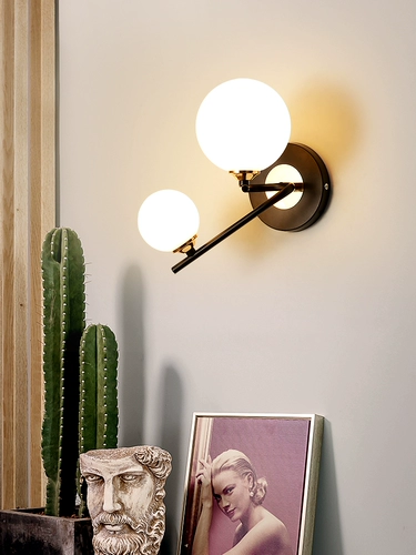 Современное и минималистичное светодиодное бра, креативный фонарь для кровати для коридора, светильник подходит для лестницы для беседки для гостиной