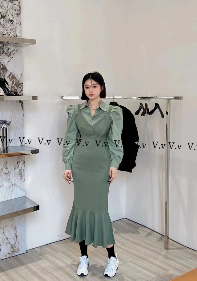 2025秋新款韩国东大门背带收腰鱼尾连衣裙气质通勤御姐大女主