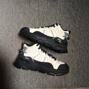 FILA斐乐女鞋TREK满天星抓绒保暖舒适耐磨中帮生活时尚百搭休闲鞋