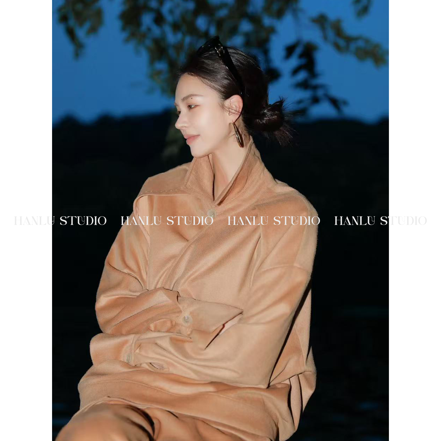 HanLu studio小众原创设计高级驼色精裁荡领垂感羊毛翻领外套冬