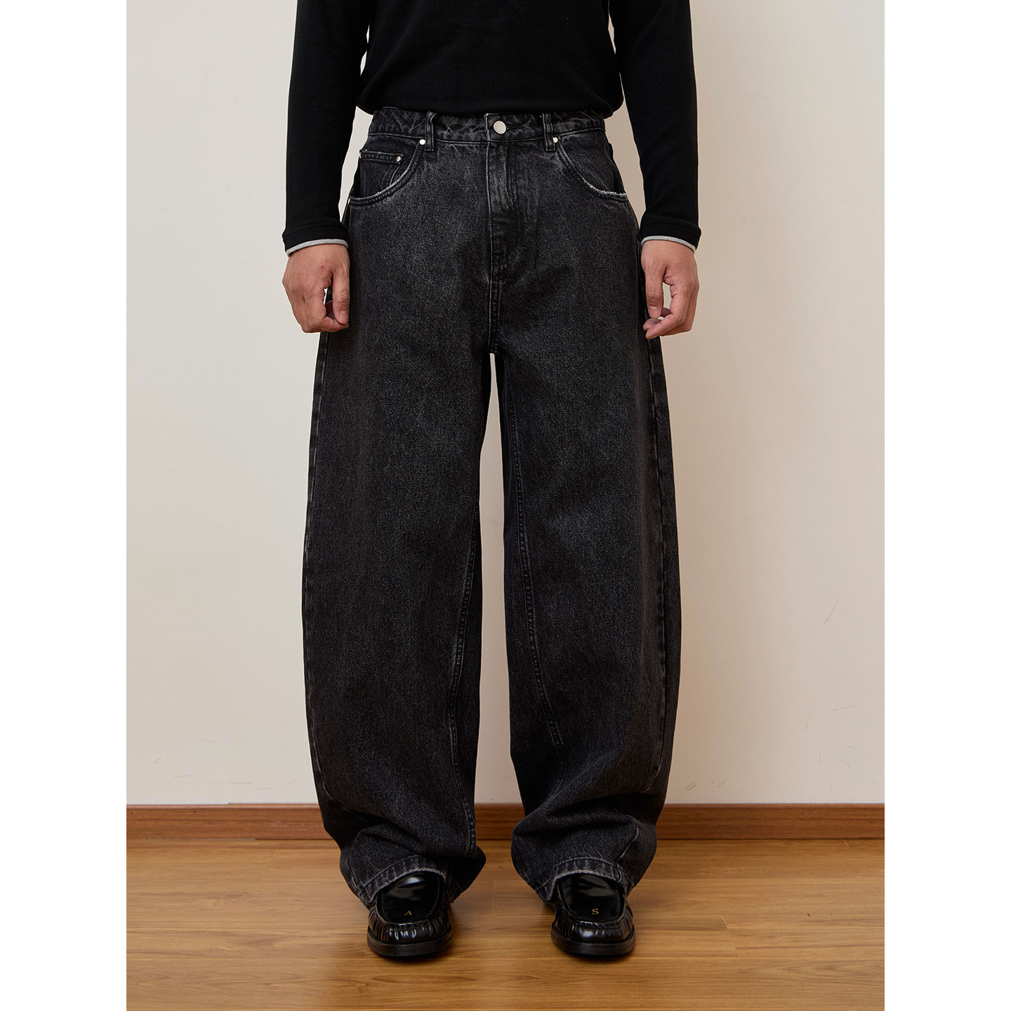 重磅水洗复古弯刀牛仔裤