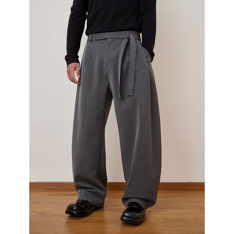 双褶设计腰带款休闲弯刀西裤