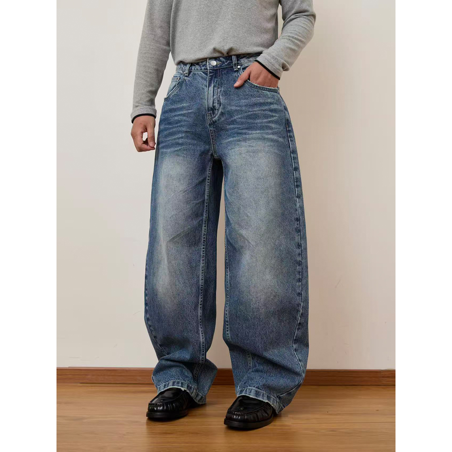 重磅水洗复古弯刀牛仔裤