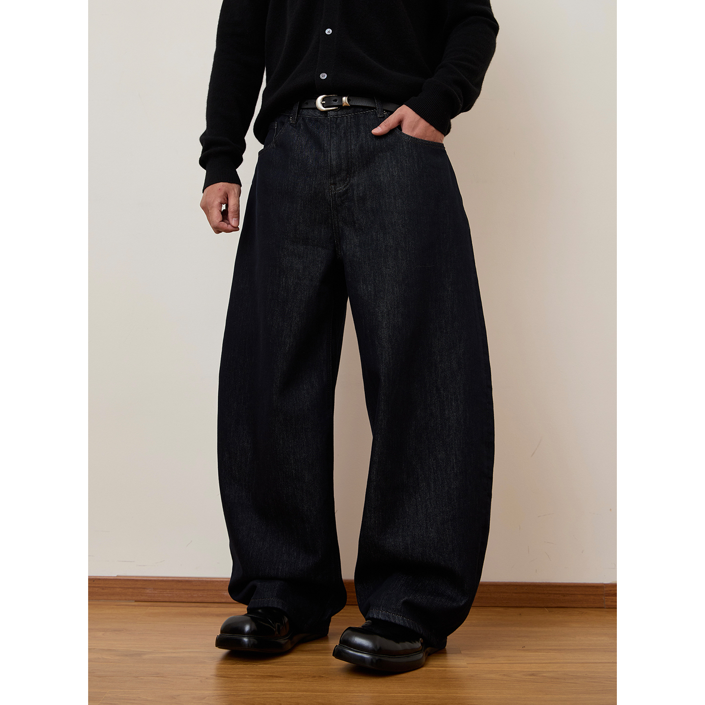 加厚加绒丹宁复古弯刀牛仔裤