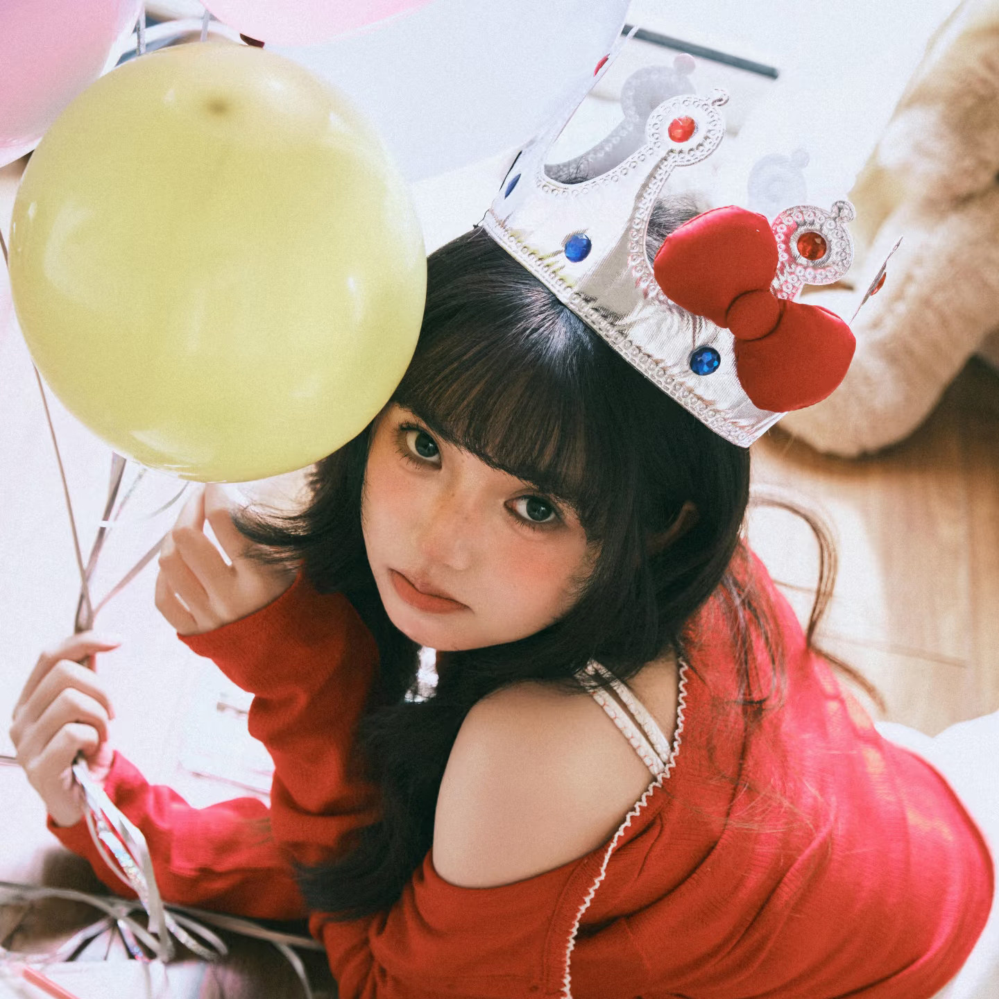 韩系甜美皇冠蝴蝶结生日帽子高级感银色氛围拍照头饰可爱道具发饰