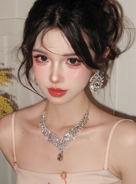 欧美时尚个性夸张项链套装女小众设计感高级轻奢气质百搭锁骨链