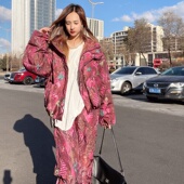 连帽短款 独特超好看羽绒服女款 冬季 抽绳花色洋气欧货白鸭绒外套潮