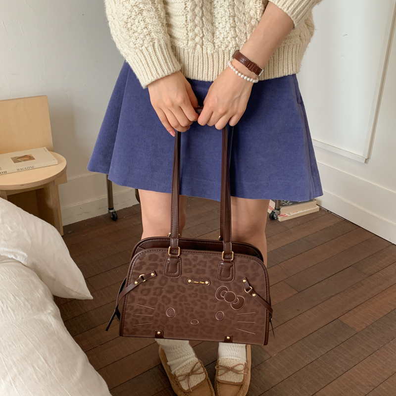 2025新款豹纹凯蒂猫手提包女高级感小众设计双肩单肩斜挎包小方包