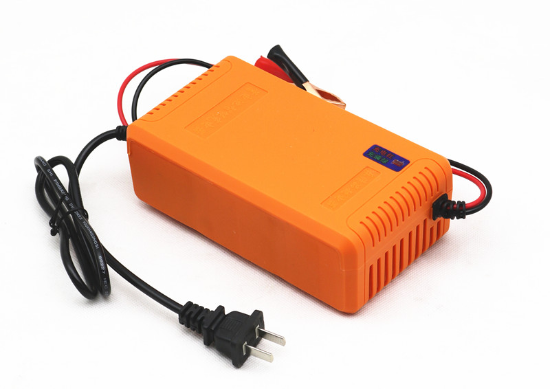 修复蓄电池充电机12V6A智能汽车电瓶充电器防反接12V55A充电机