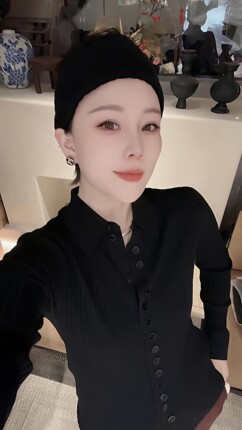 欧洲站2025冬季新款时尚百搭翻领长袖针织衫女修身显瘦打底衫上衣