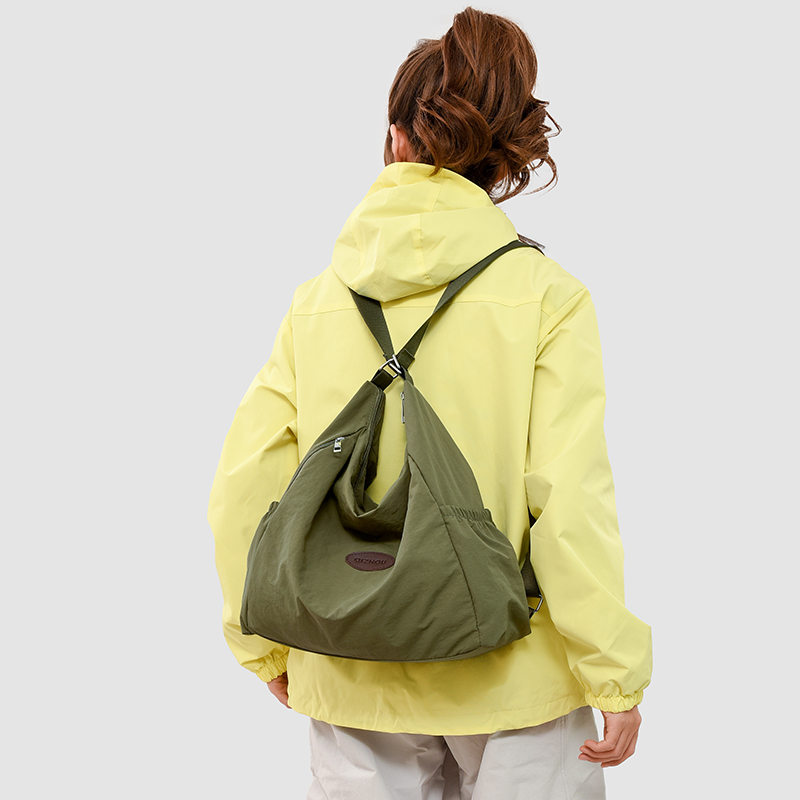 日韩风大容量双肩包斜挎单肩包女轻便尼龙布通勤托特包单肩包