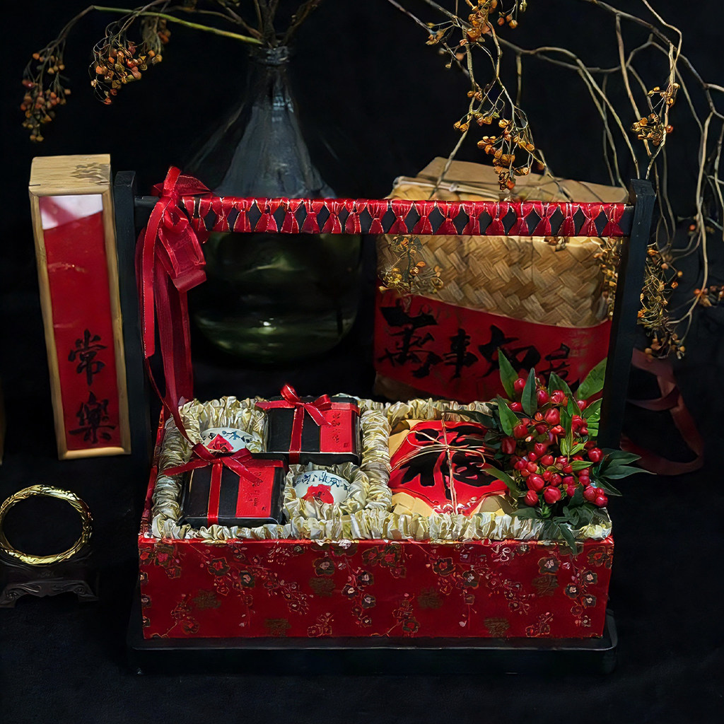 丁峰·港式国风禮篮手工木质绣金手提篮水果花篮国潮宫廷风礼品篮