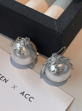 西太家蝴蝶结珍珠耳环2026新款高级感土星耳环朋克耳坠小香风耳勾