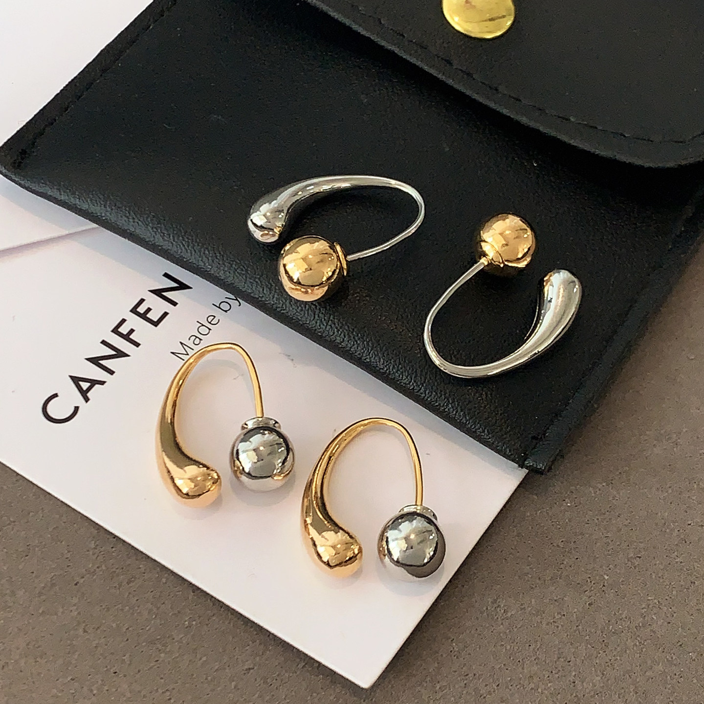 金属水滴耳饰2026新款爆款高级感球球耳坠撞色耳环设计法式风耳饰