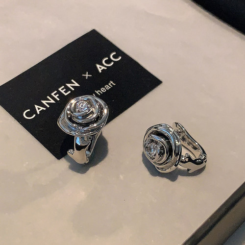 CANFEN巨好看小香风银色玫瑰耳环