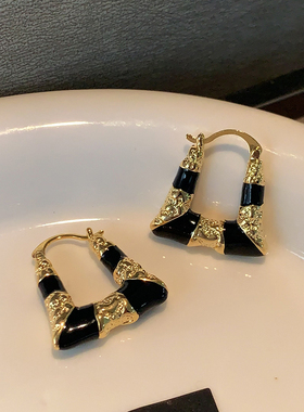 欧美梯形金属耳扣2025新款爆款高级感美拉德耳饰轻奢黑色珐琅耳环