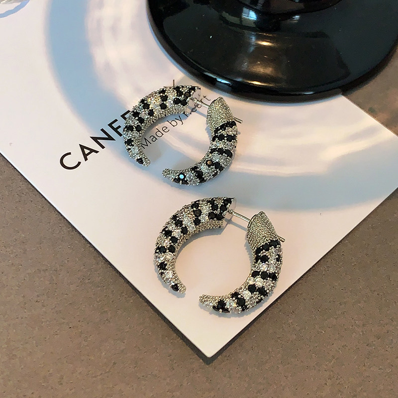 CANFEN独特前后满钻豹纹牛角耳环