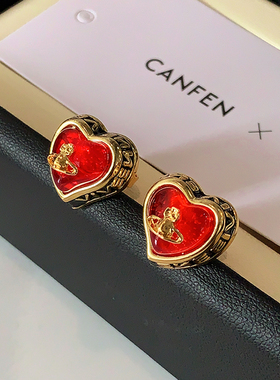 西太后红色宝石爱心耳环2025新款爆款高级感耳饰朋克字母心形耳钉