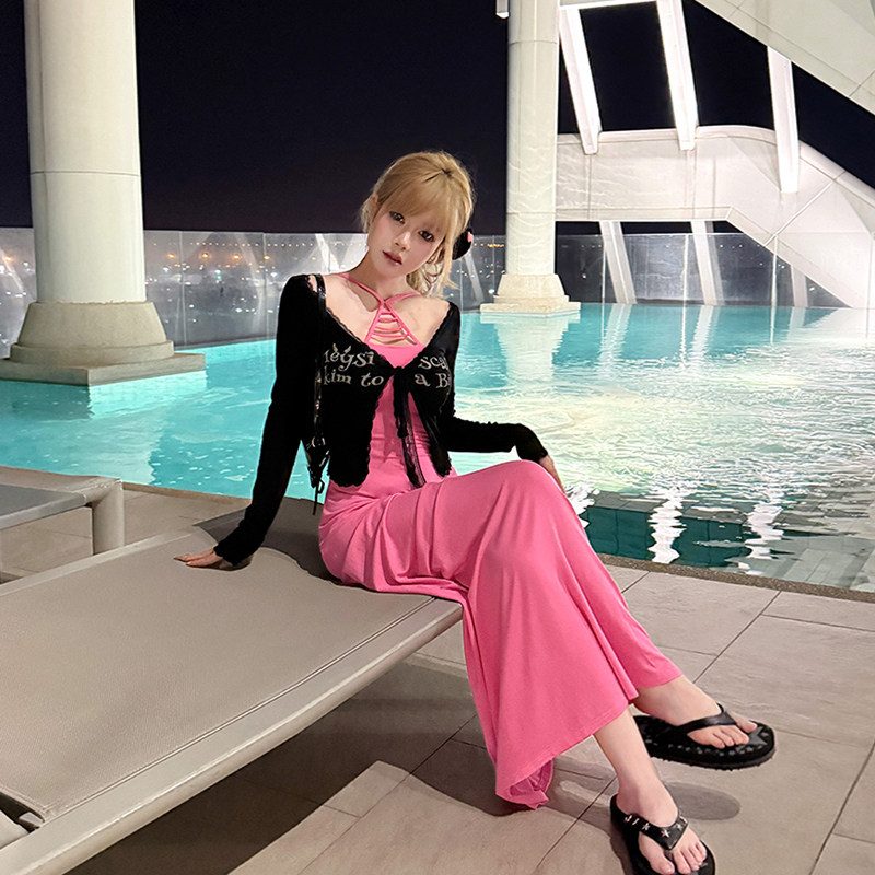 【1件85折2件8折3件75折】小心机带垫裹胸设计弹力修身吊带连衣裙,女装/女士精品,连衣裙,淘宝优惠券,粉丝福利购,淘宝优惠卷