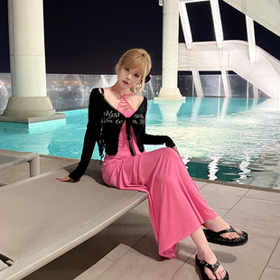 吊带连衣裙 小心机带垫裹胸设计弹力修身 1件85折2件8折3件75折