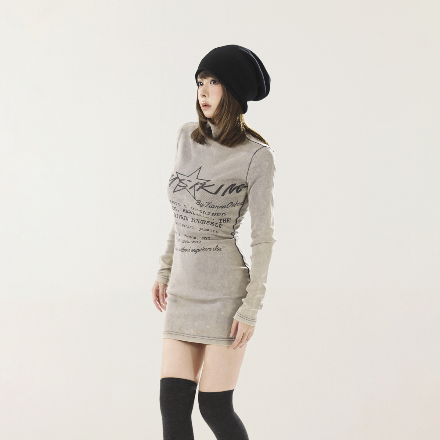 初代美希MEYSIKIM品牌2025新款女装冬打底裙子高领印花紧身连衣裙