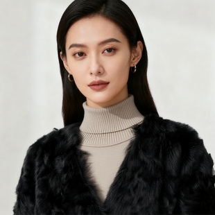 2026秋冬新款小个子V领女式小湖羊皮毛一体外套短款皮草大衣时尚