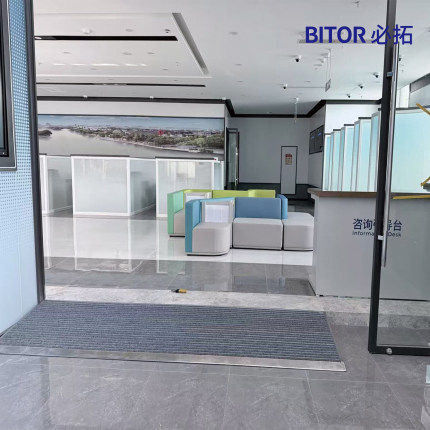 入户进门口台阶踏步高铺不锈钢斜坡地垫内嵌铝合金条纹地毯防滑垫