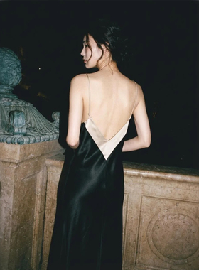 JIRANDESIGN真丝吊带度假连衣裙桑蚕丝高端裙子性感露背高端长裙