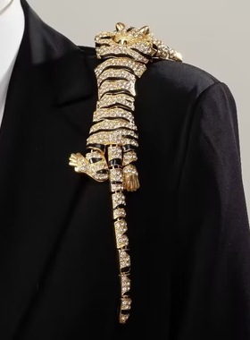 锌合金水钻中古老虎胸针重工镶嵌满钻胸花轻奢时尚饰品