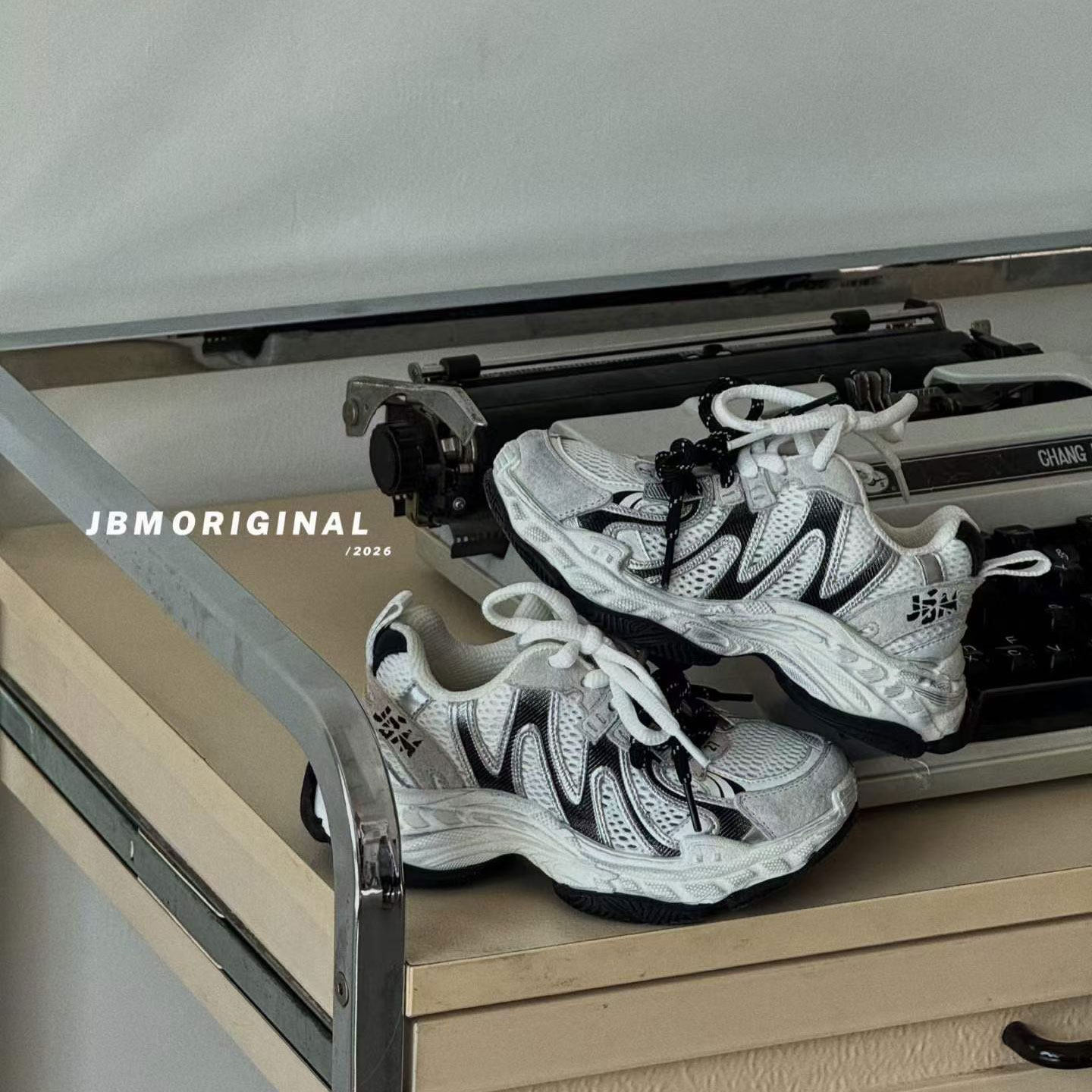 JBM儿童运动鞋户外2026春夏新款男童网面透气休闲跑鞋女童老爹鞋