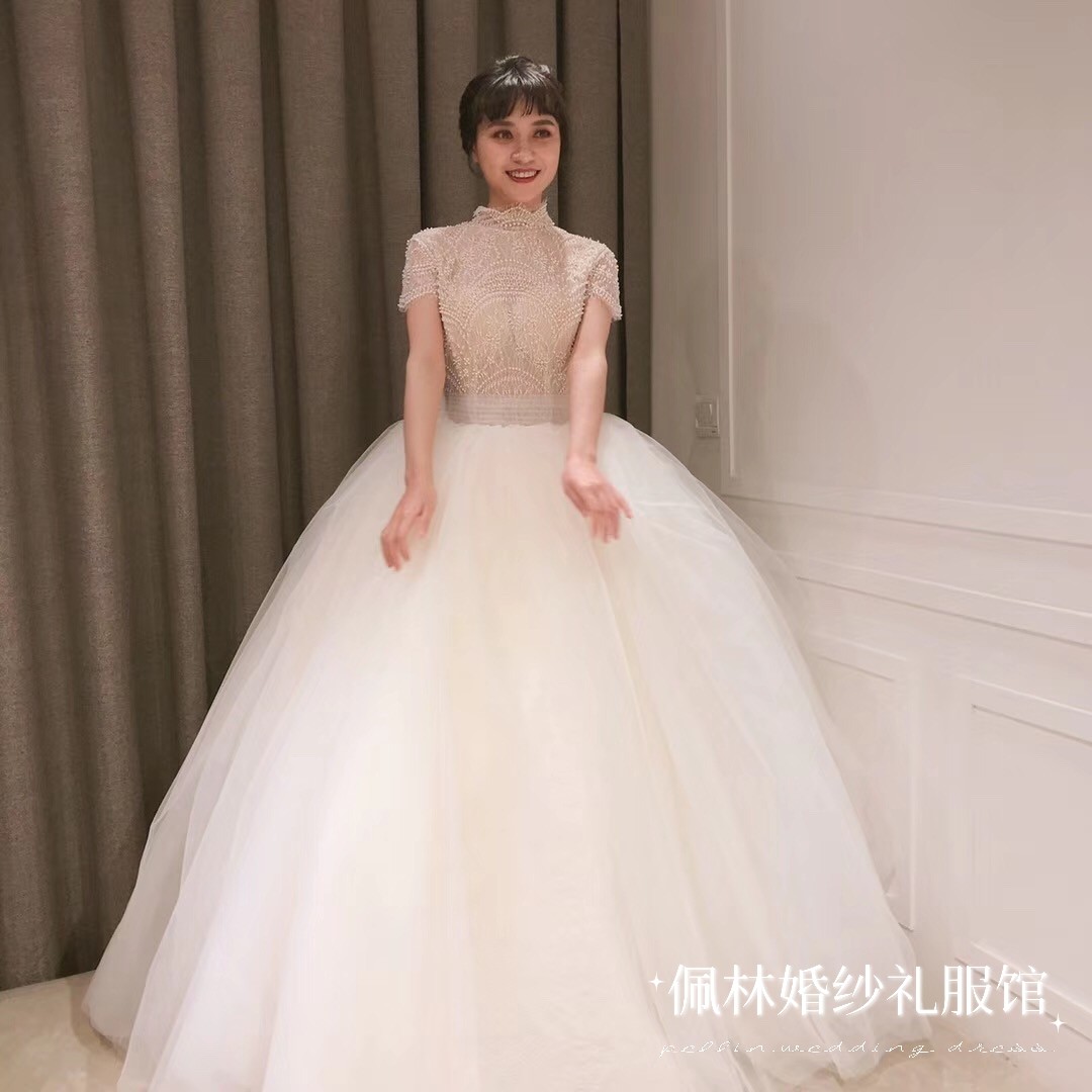 小高领婚纱珍珠蓬蓬婚纱宫廷风气质主婚纱小个子新娘出门纱出租